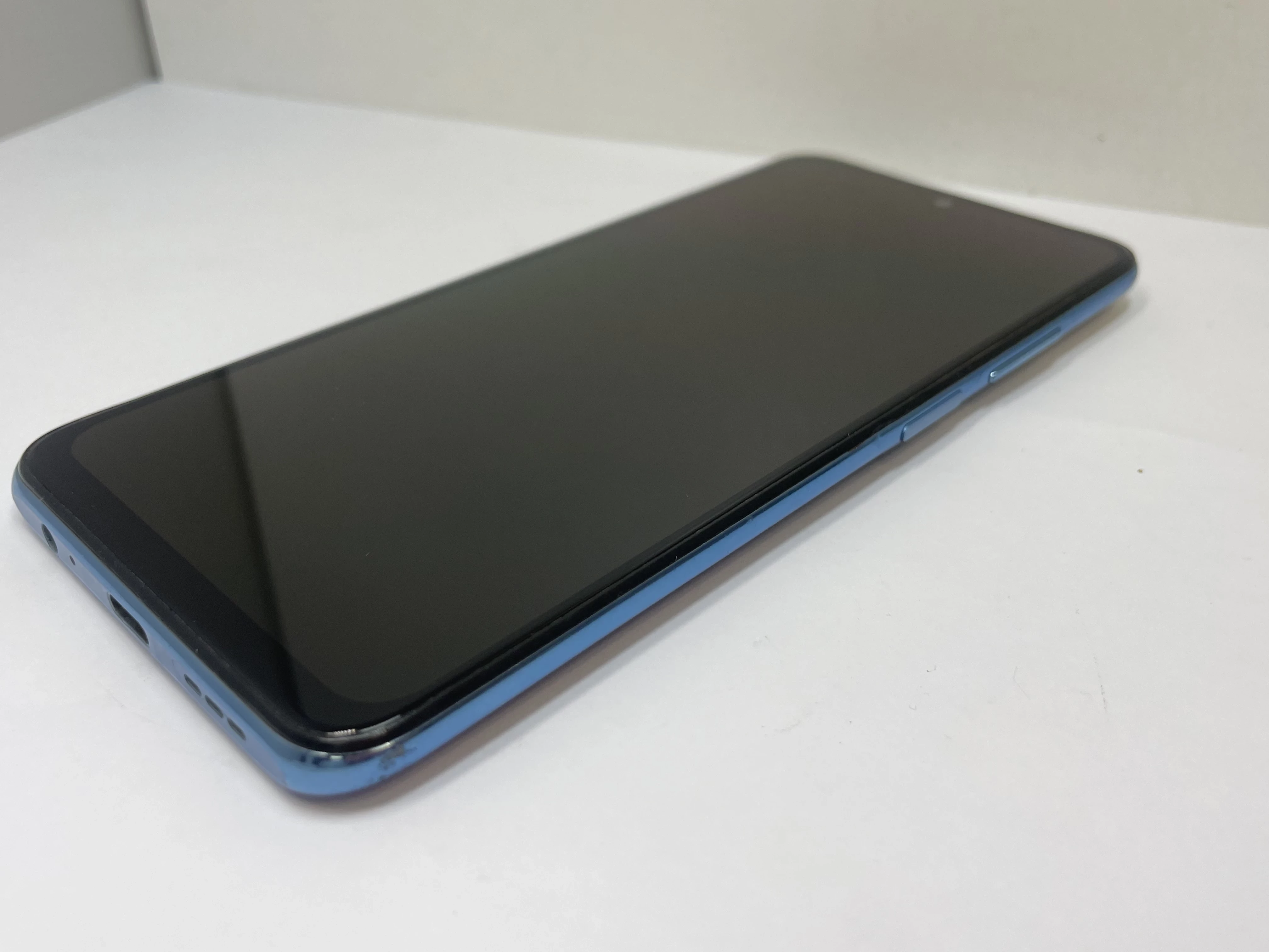 telefon-redmi-note-10s-128gb-stan-11323-2