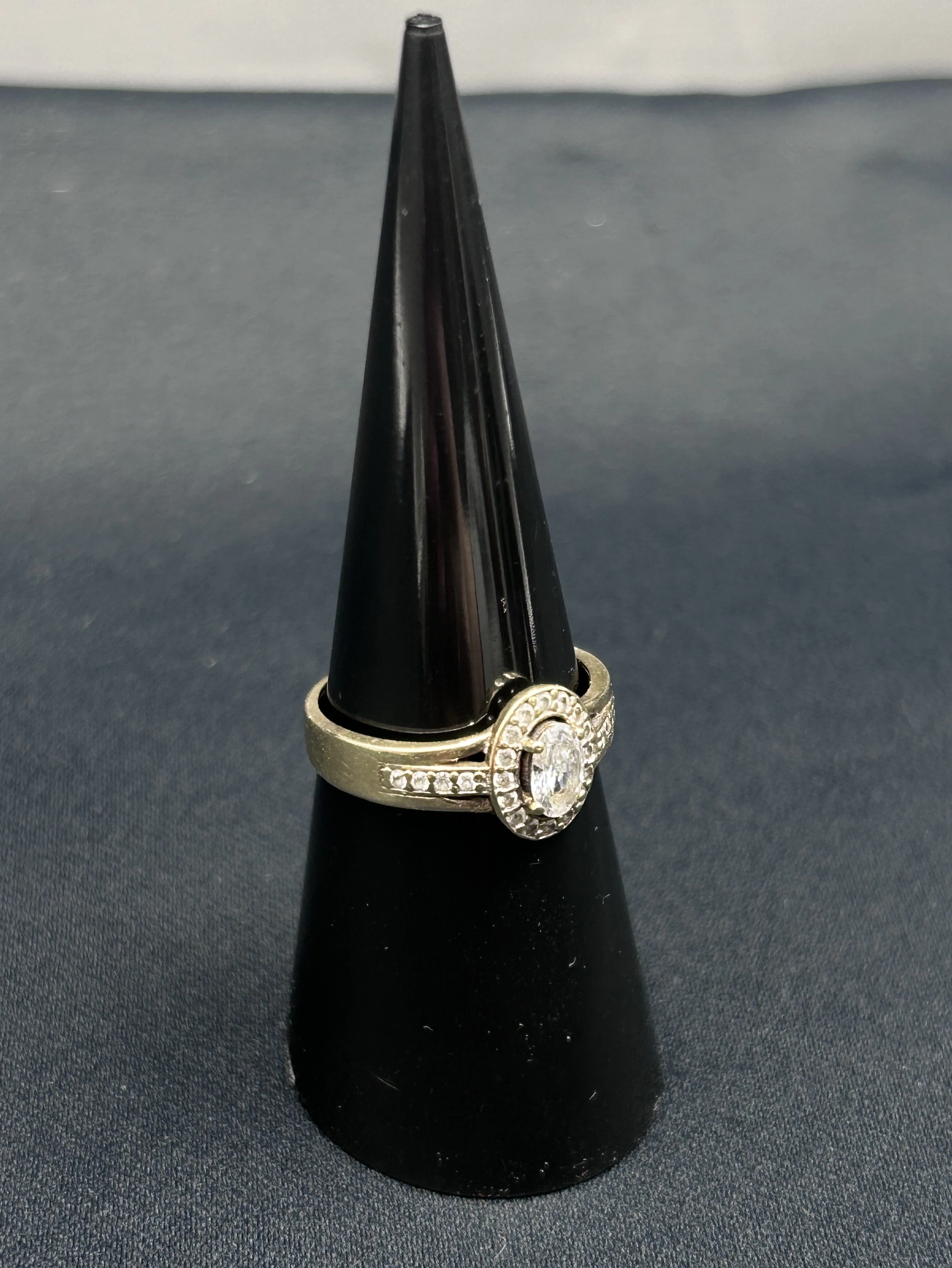 przepiekny-zloty-pierscionek-z-kamieniem-333208gr15-stan-11323-2