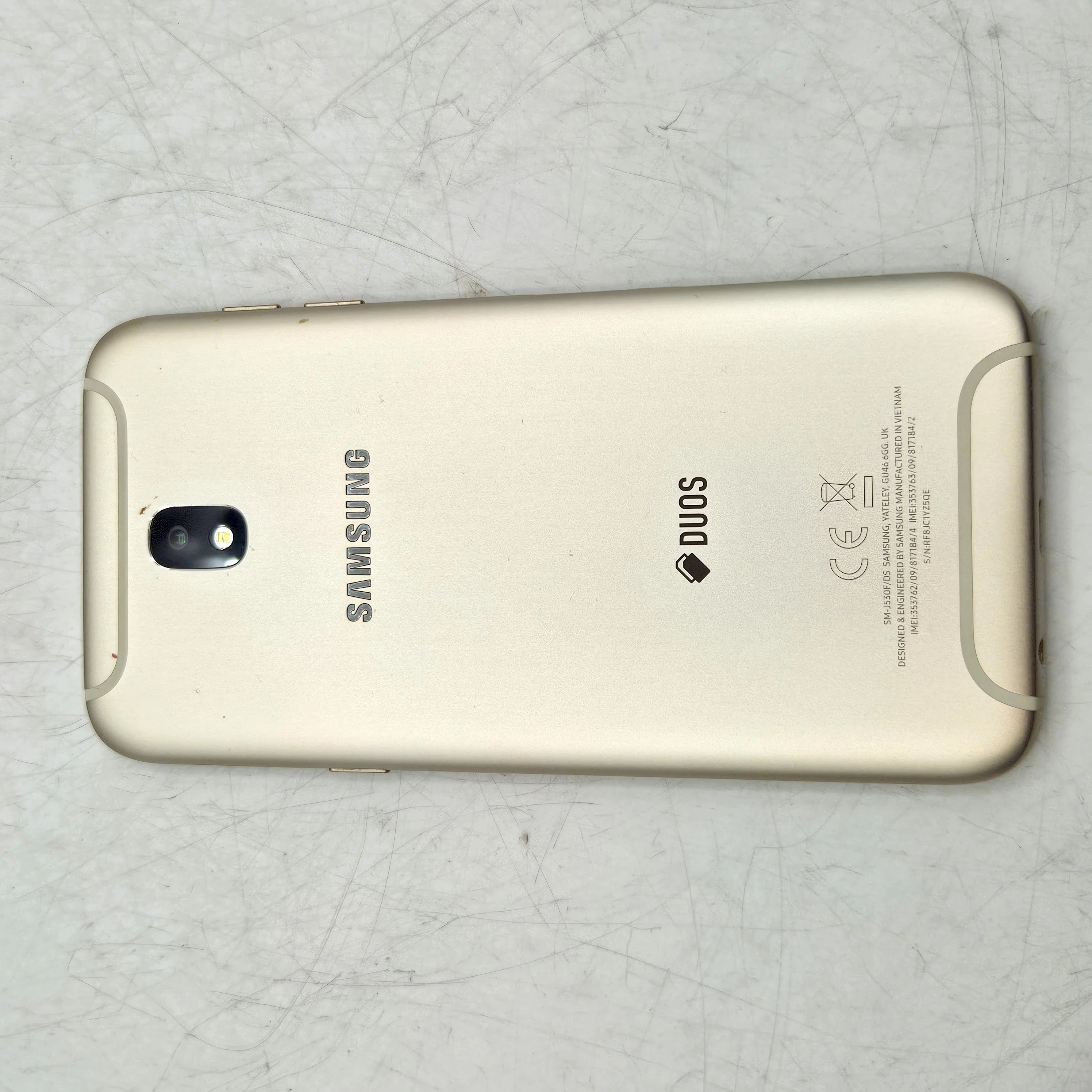 samsung-galaxy-j5-16gb-2ram-system-operacyjny-4388-1