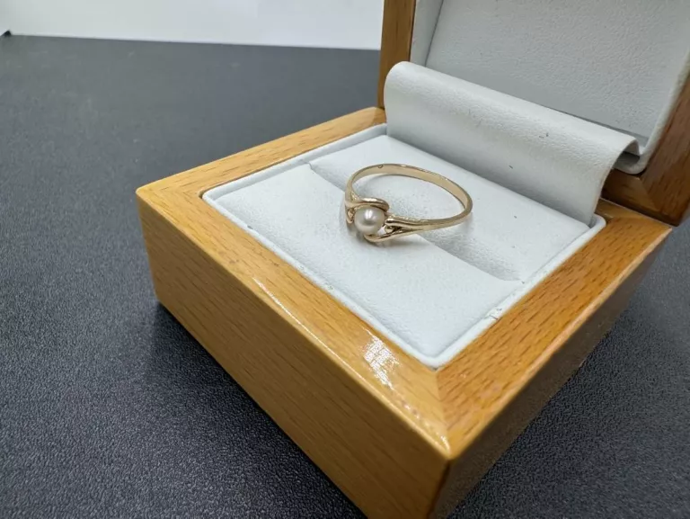 wyrob-jubilerski-piescionek-z-perelka-585-151g-stan-11323-2