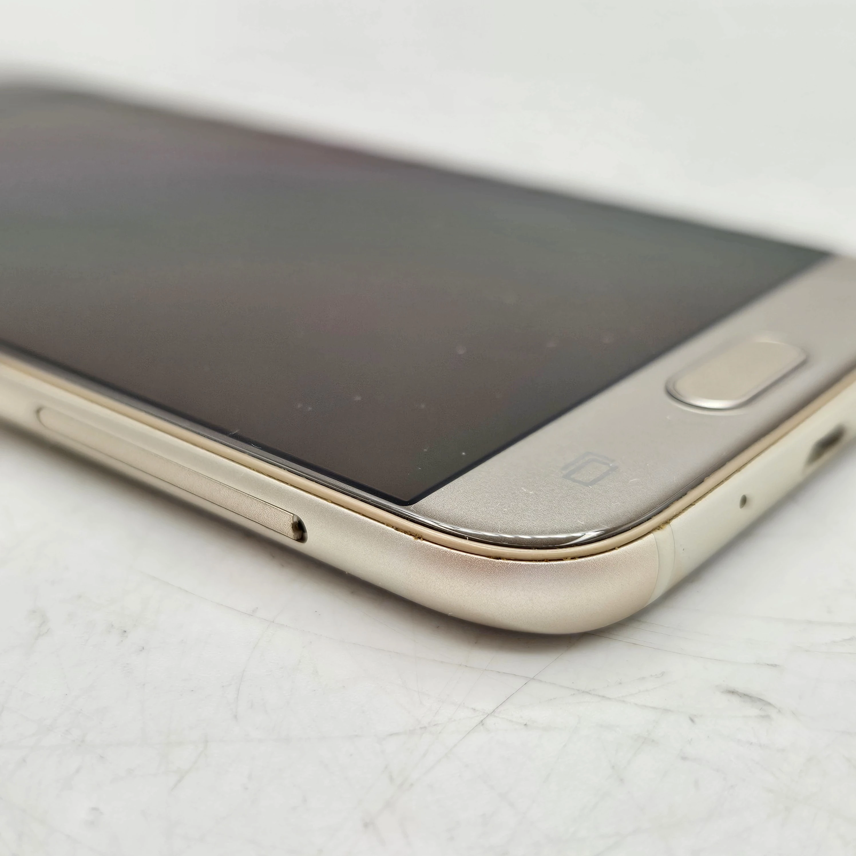 samsung-galaxy-j5-16gb-2ram-typ-202685-212929