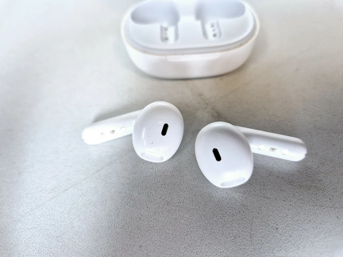 sluchawki-bezprzewodowe-xiaomi-redmi-buds-4-lite-transmisja-sygnalu-203713-217785