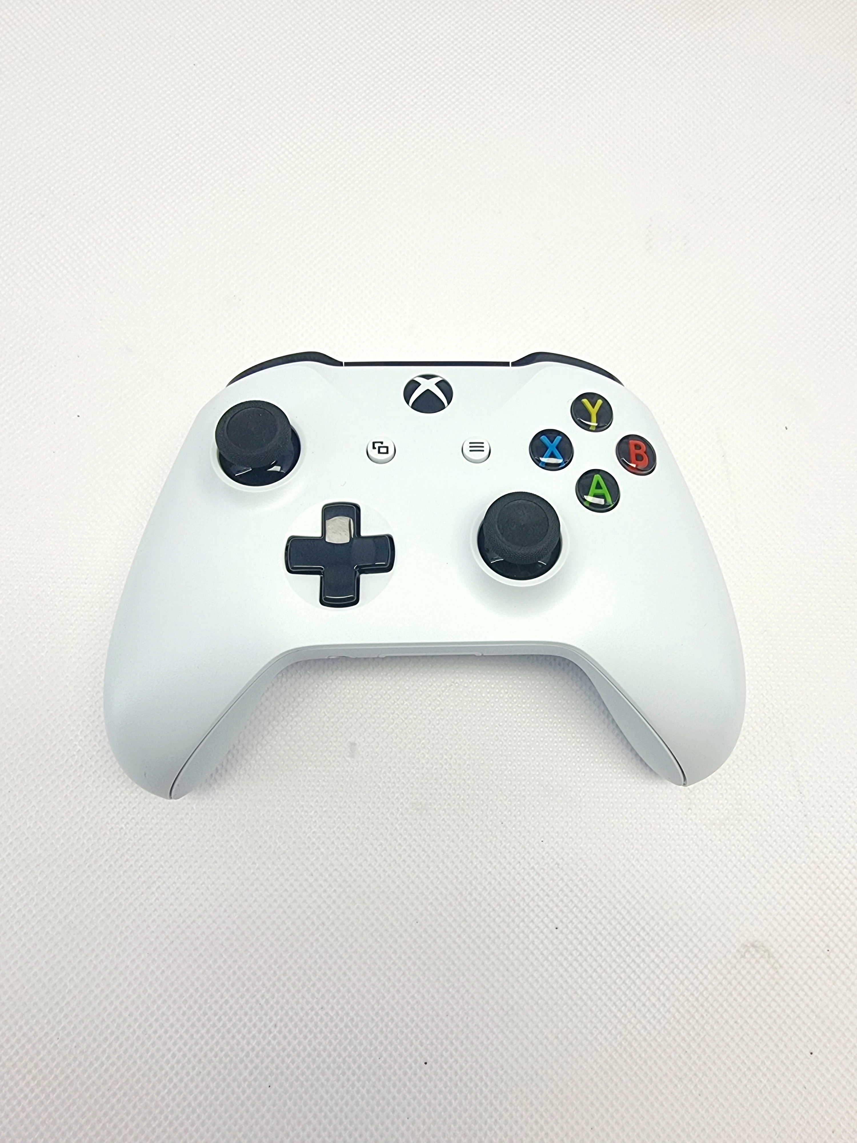 konsola-xbox-one-s-pudelko-500gb-producent-248914-1988163