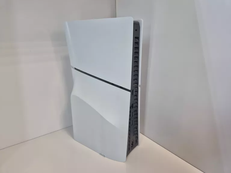 konsola-sony-ps5-slim-1tb-z-napedem-2-pady-2-gry-fc26-black-ops-6-producent-248914-1705040