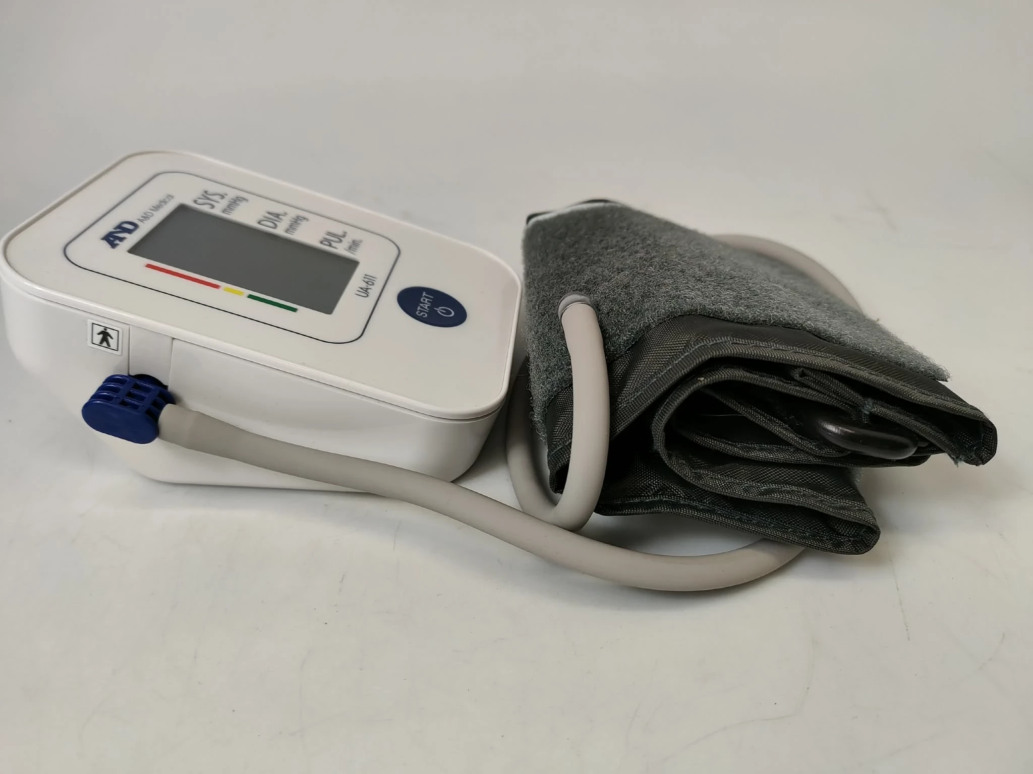 cisnieniomierz-and-ua-611-ean-gtin-5060006581670