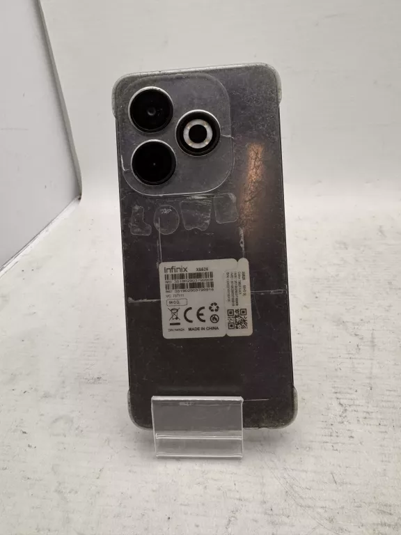 telefon-infinix-smart-8-64gb-sam-stan-11323-2