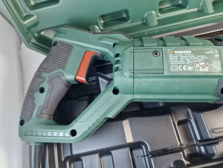 pila-szablasta-parkside-pfs-850-c3-jn-walizka-marka-248811-951182