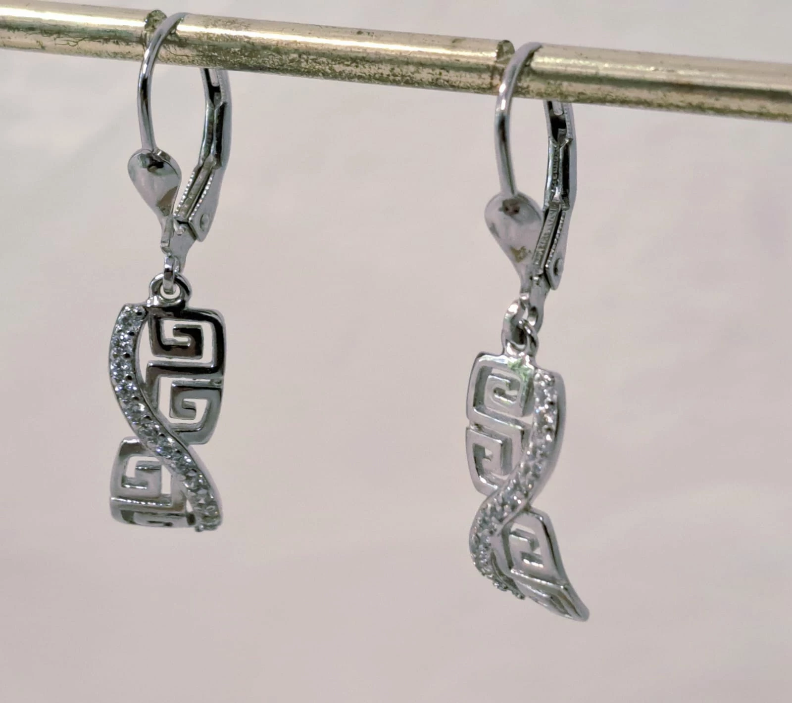 srebrne-kolczyki-wiszace-grecki-wzor-236gr-grunwaldzka-18-adex-bud-zabkowice-slaskie