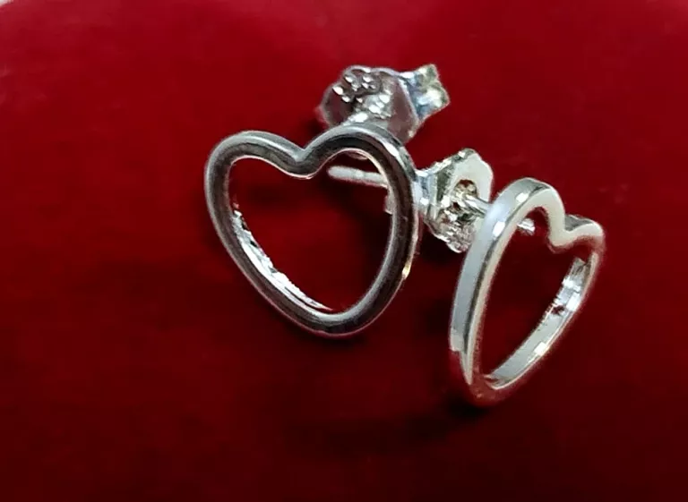 srebrne-kolczyki-w-ksztalcie-otwartego-serca-proba-925-waga-079g-rodzaj-zapiecia-2207-1