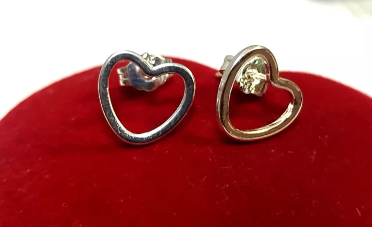 srebrne-kolczyki-w-ksztalcie-otwartego-serca-proba-925-waga-079g-kamien-17088-524288