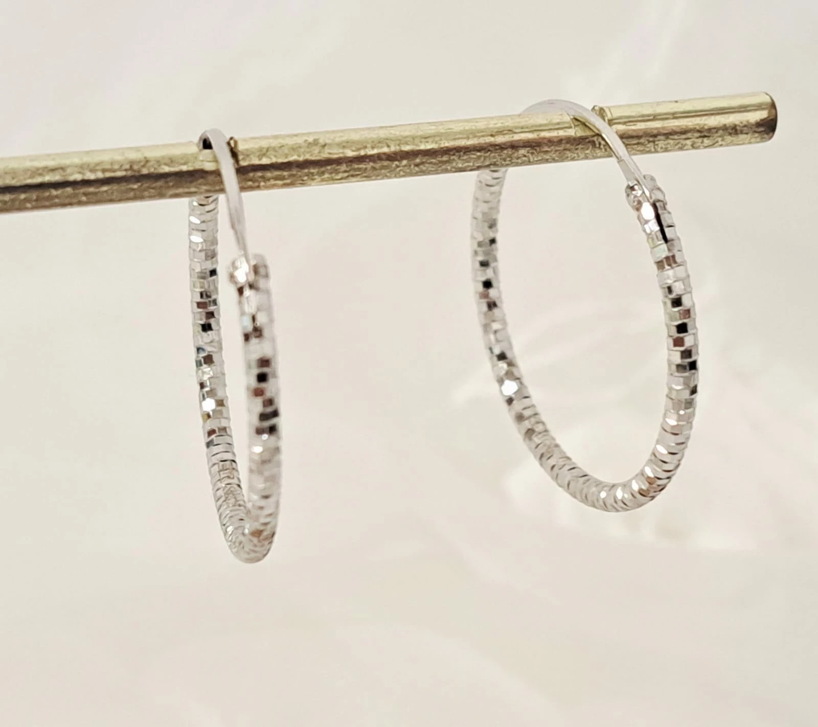 srebrne-kolczyki-kola-karbowane-146gr-ean-gtin-5904555532021