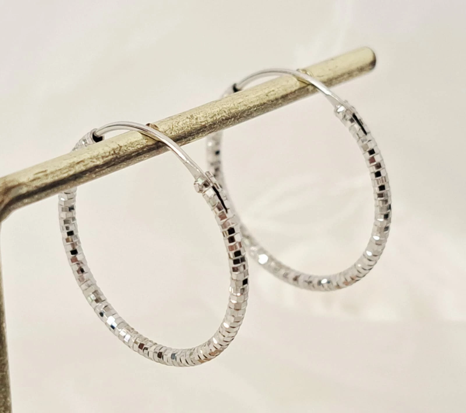 srebrne-kolczyki-kola-karbowane-146gr-grunwaldzka-18-adex-bud-zabkowice-slaskie