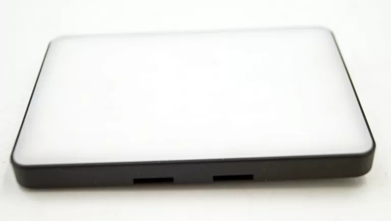 lampa-led-pocket-3000-9900k-przenosna-podreczna-akumulatorowa-fotograficzn-ean-gtin-5905108494209