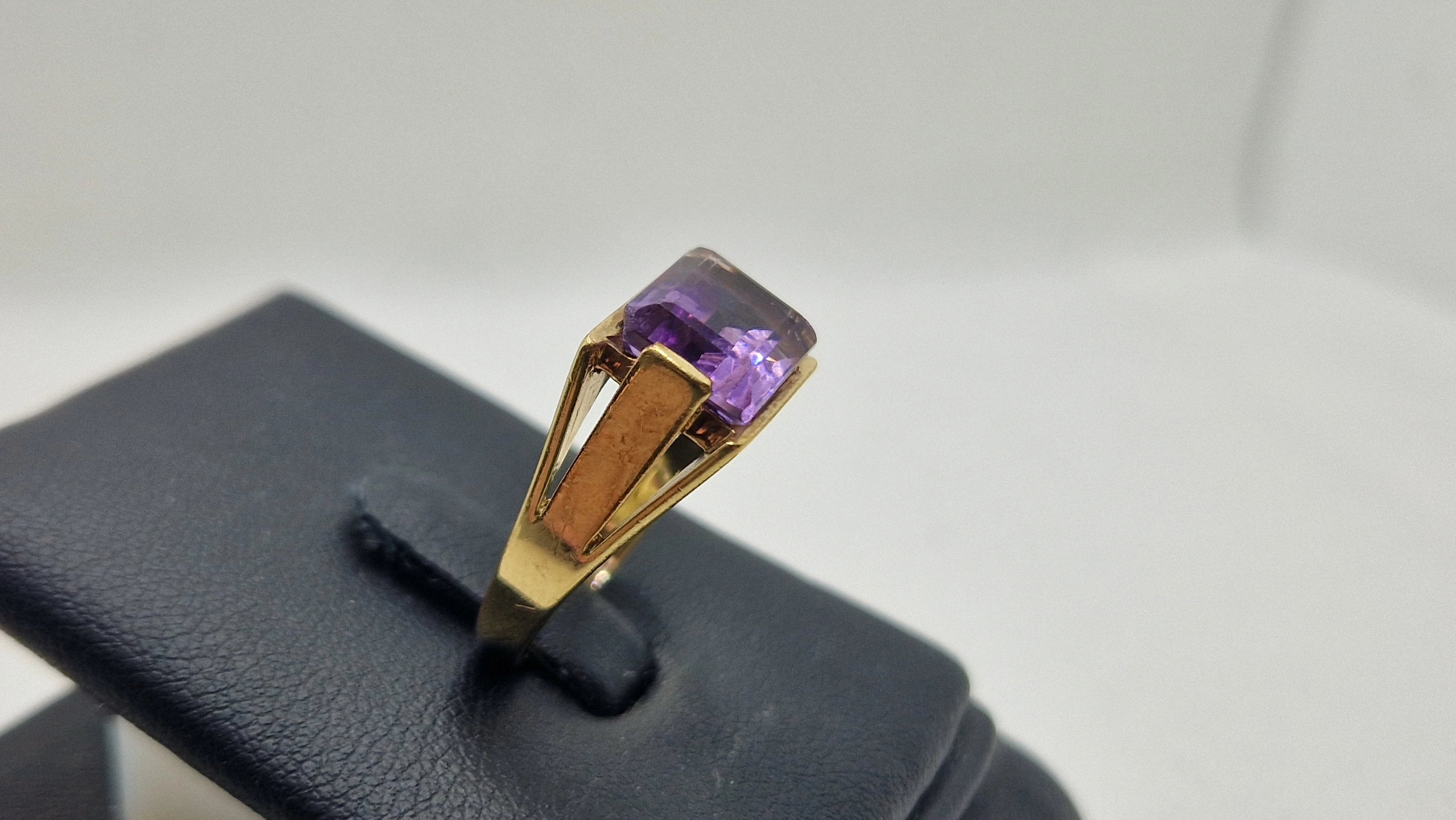 zniewalajacy-zloty-pierscionek-333-382-g-r15-material-15835-2