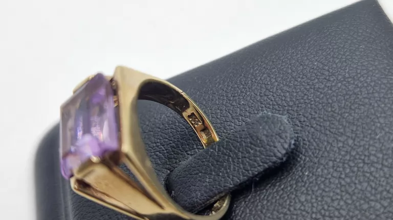 zniewalajacy-zloty-pierscionek-333-382-g-r15-kamien-17088-128