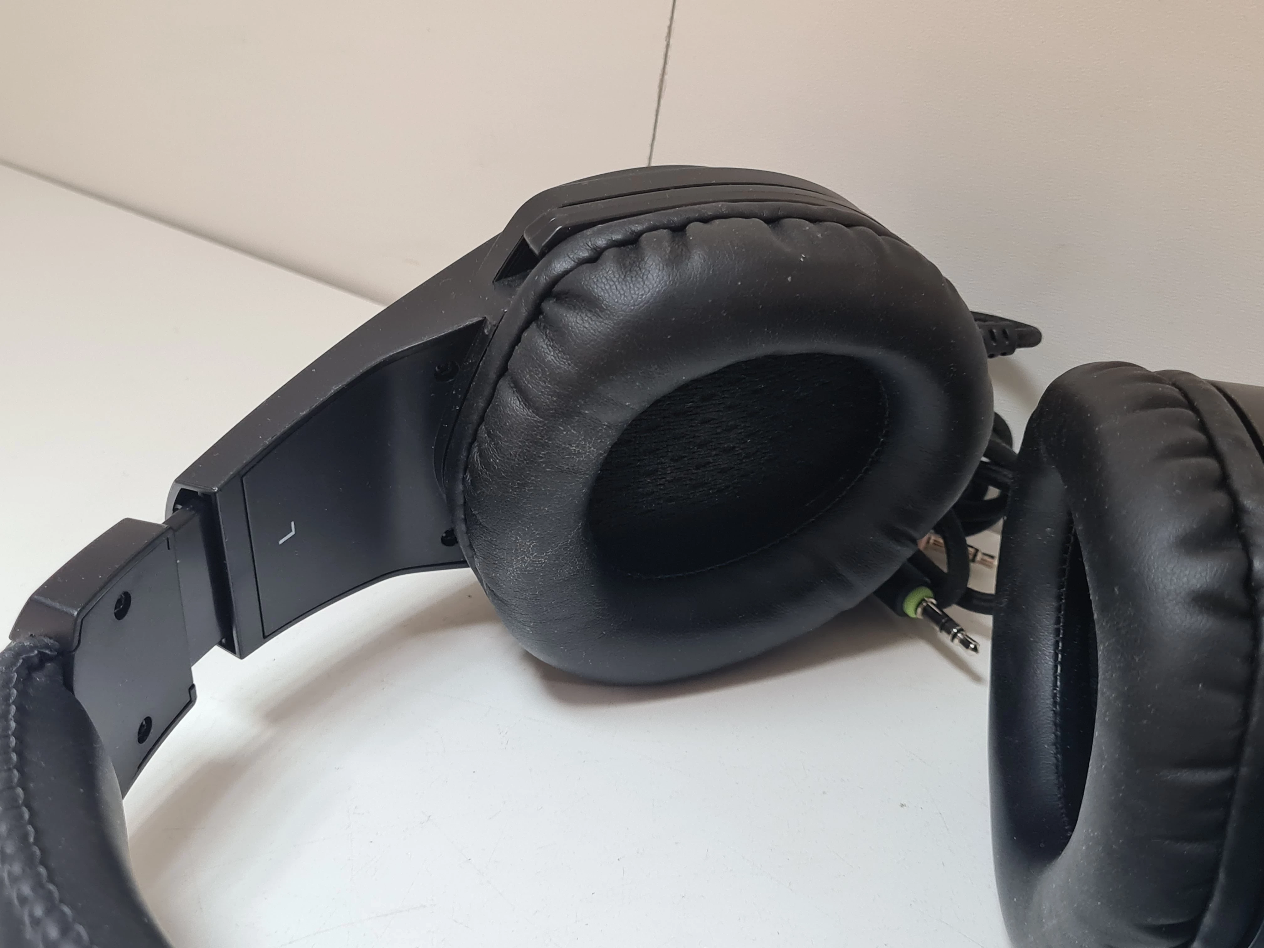 sluchawki-nauszne-komputerowe-battletron-kod-producenta-8050246486221