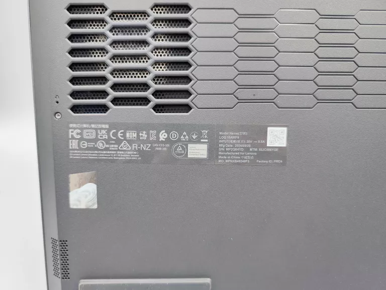 laptop-lenovo-loq-15arp9-ryzen-7-16gb-1tb-kod-producenta-83jc00aemb