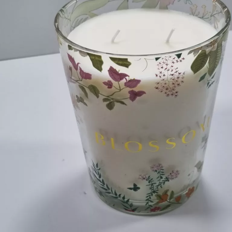 swieczka-zapachowa-action-aleje-karola-marcinkowskiego-15-poznan