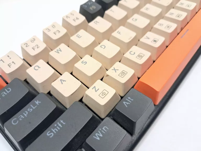 klawiatura-redragon-k633cgo-rgb-komplet-interfejs-1247-1