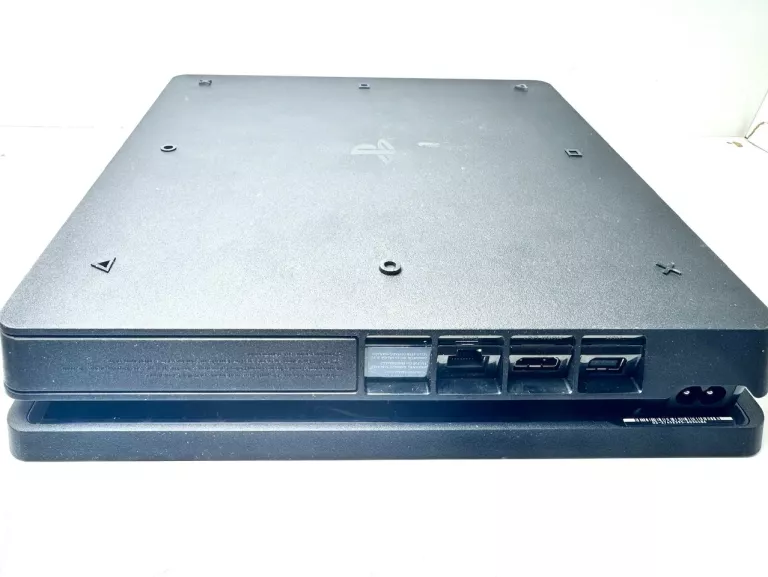 konsola-ps4-slim-1tb-wersja-130590-2