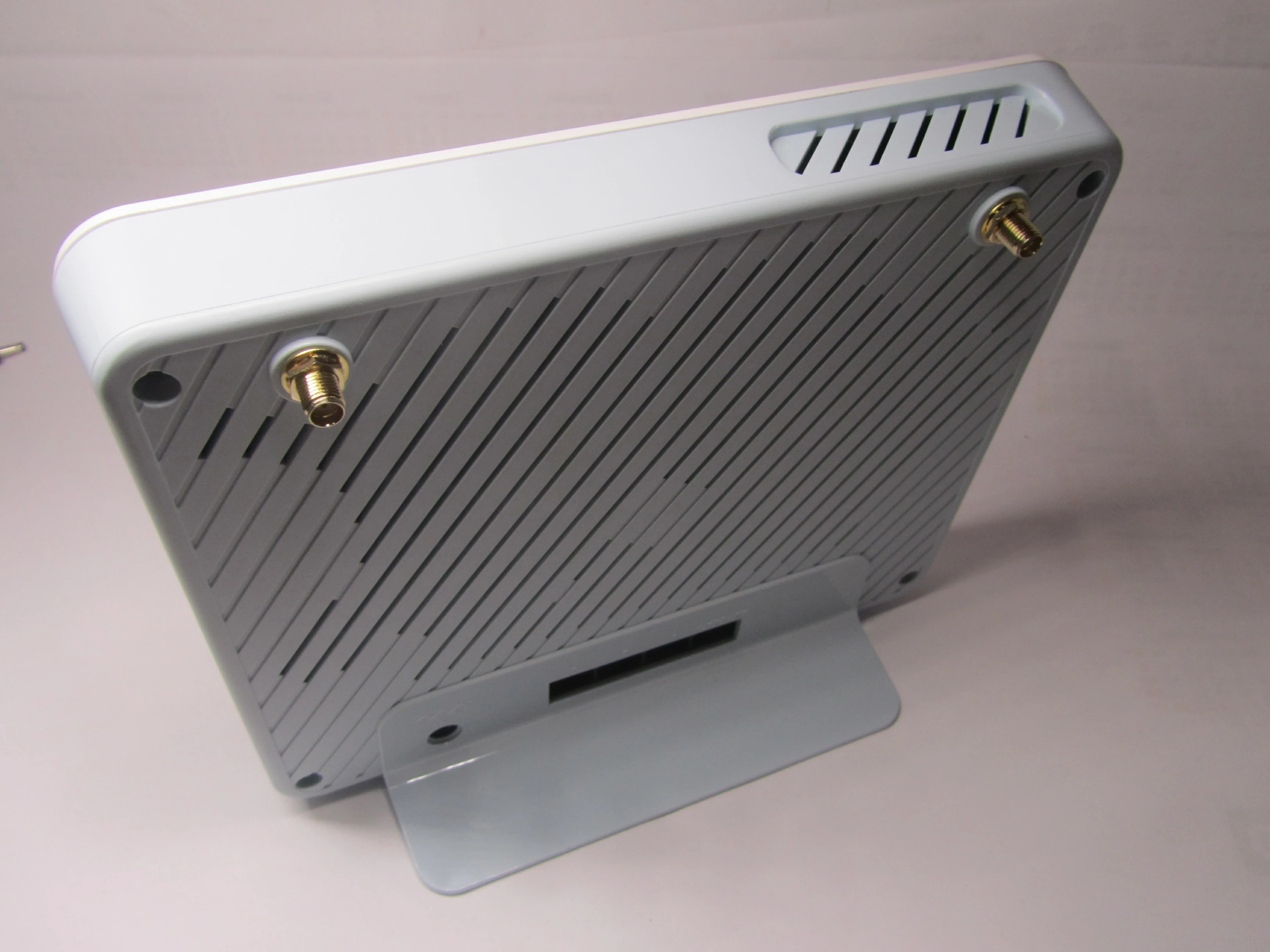 router-d-link-g416cp-model-g416ee-ax1500-4g