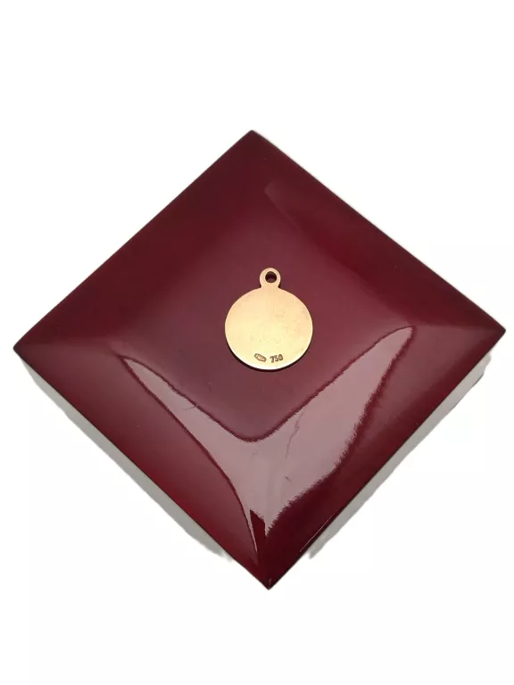 sliczna-zawieszka-medalik-maryja-p750-18k-153g-stan-11323-2