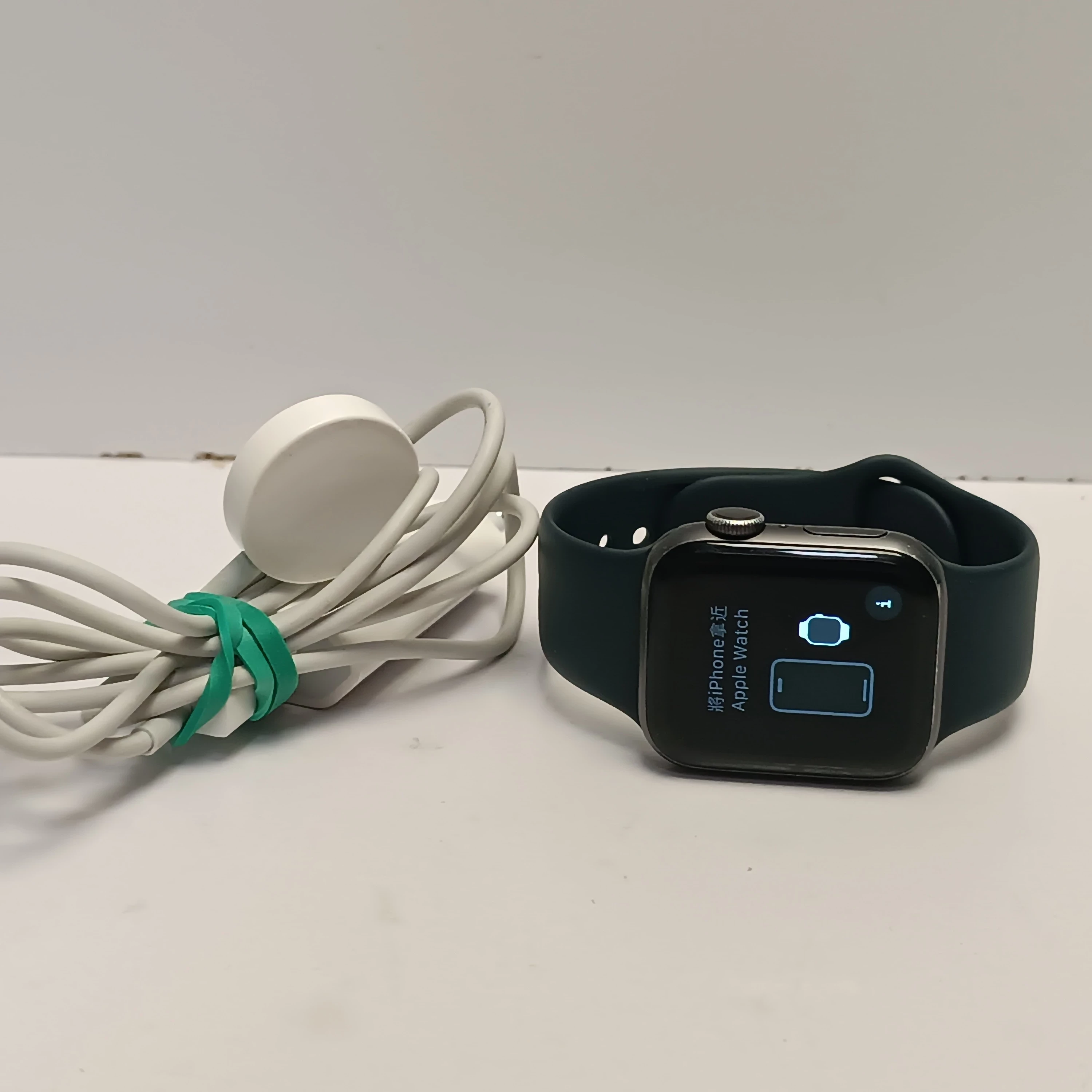 apple-watch-series-5-40-mm-osiedle-teatralne-3u15-krakow