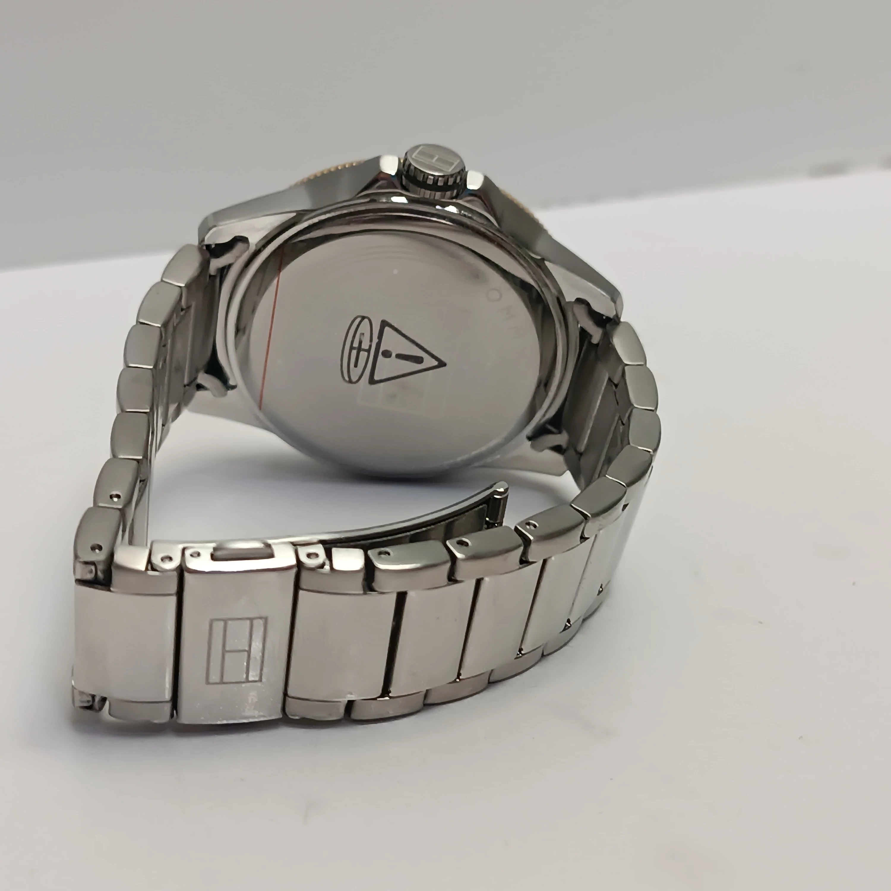 zegarek-meski-tommy-hilfiger-1792230-remy-zielona-tarcza-srebrna-bransolet-plec-15851-2