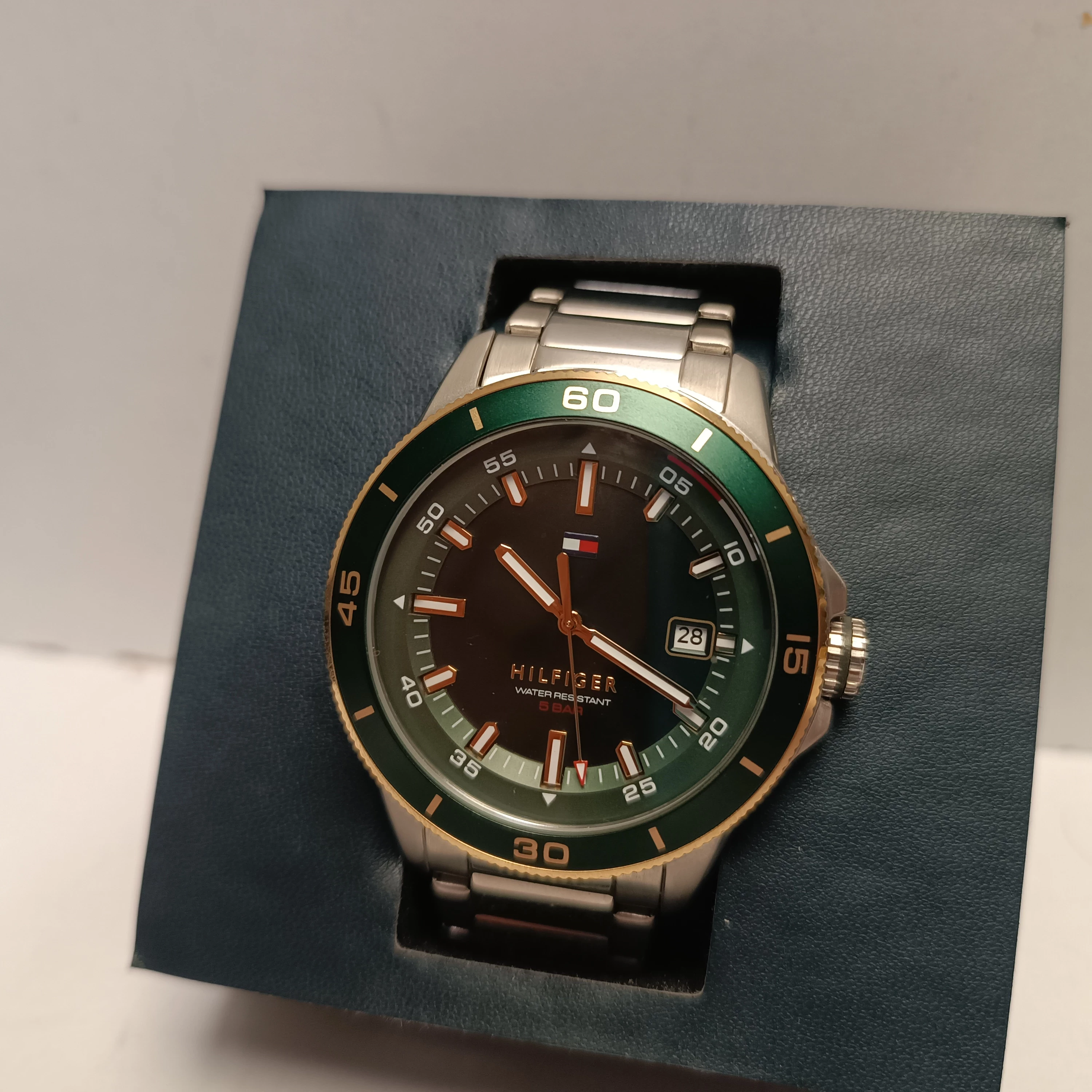 zegarek-meski-tommy-hilfiger-1792230-remy-zielona-tarcza-srebrna-bransolet-material-paska-129219-8