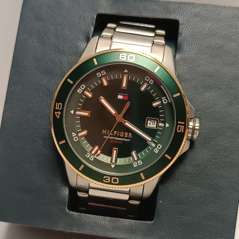 zegarek-meski-tommy-hilfiger-1792230-remy-zielona-tarcza-srebrna-bransolet-osiedle-teatralne-3u15-krakow