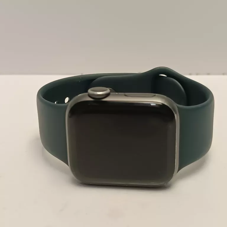 apple-watch-series-5-40-mm-ean-gtin-190199265974