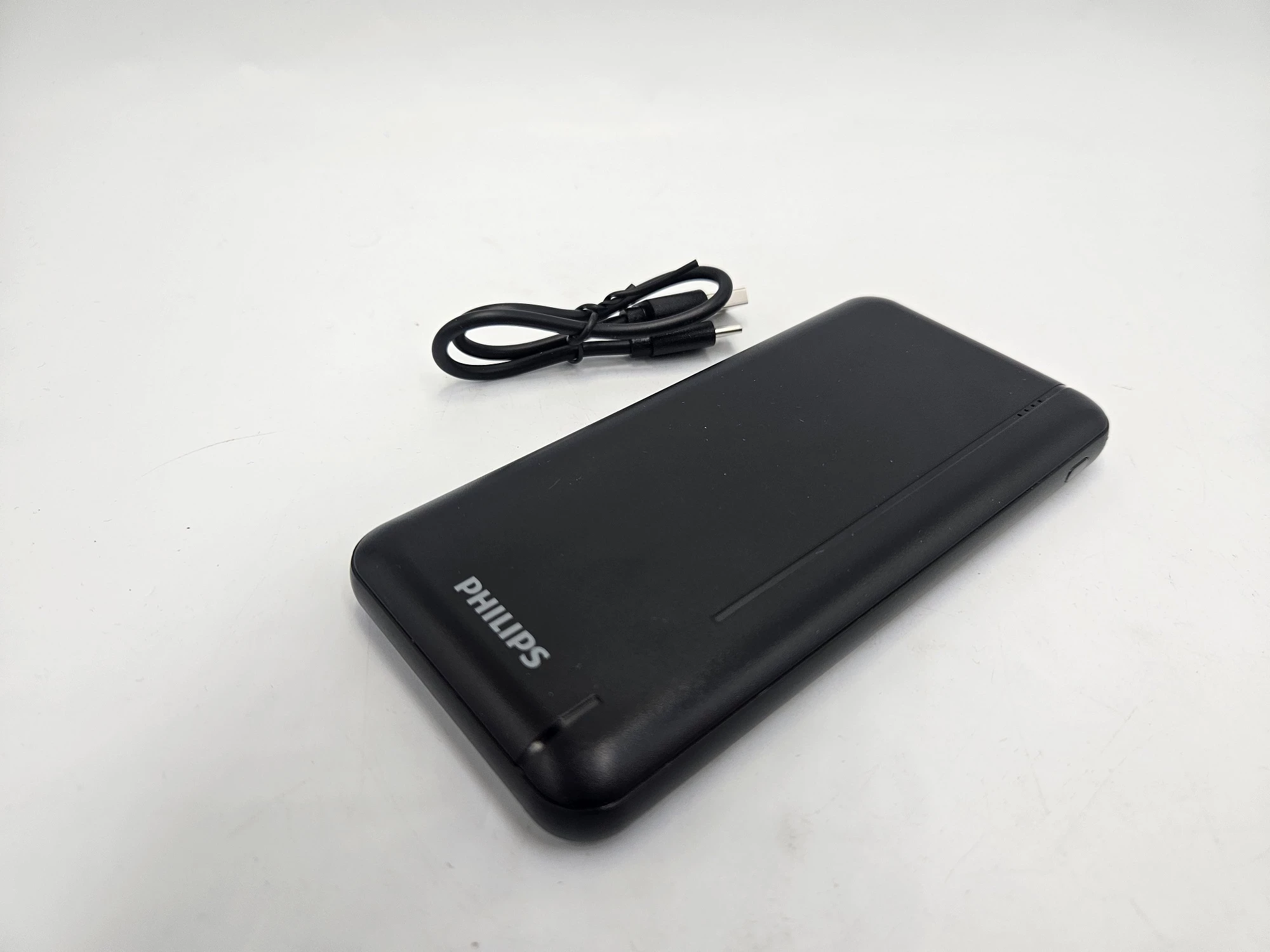powerbank-philips-10mah-czarny-ean-gtin-4895229172593