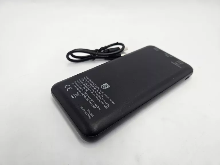 powerbank-philips-10mah-czarny-stan-11323-2