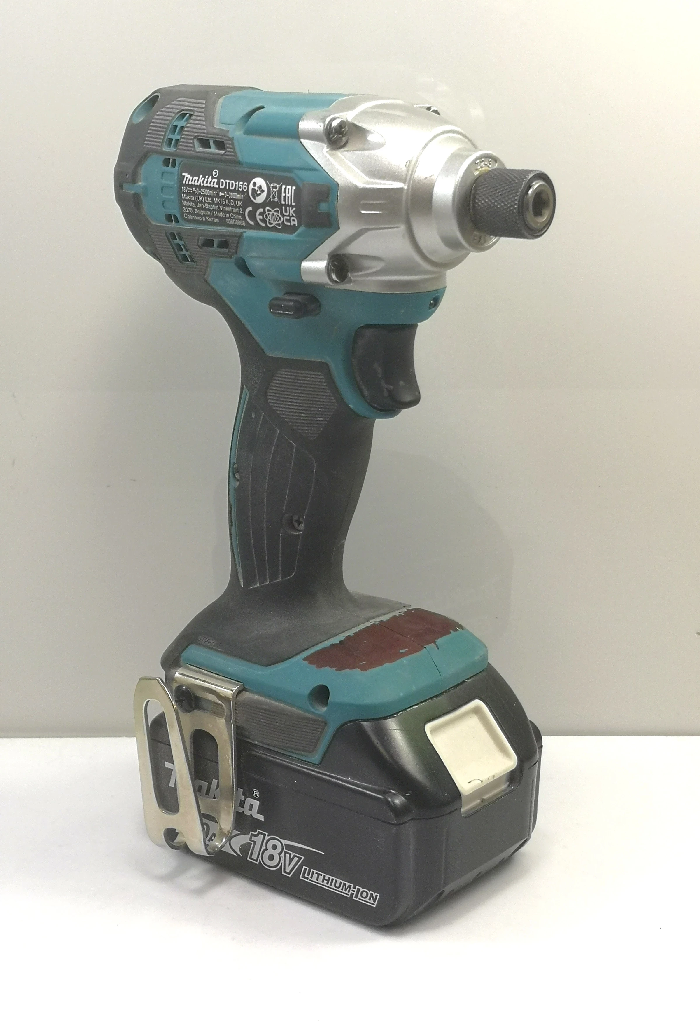 zakretarka-makita-dtd156-stan-11323-2