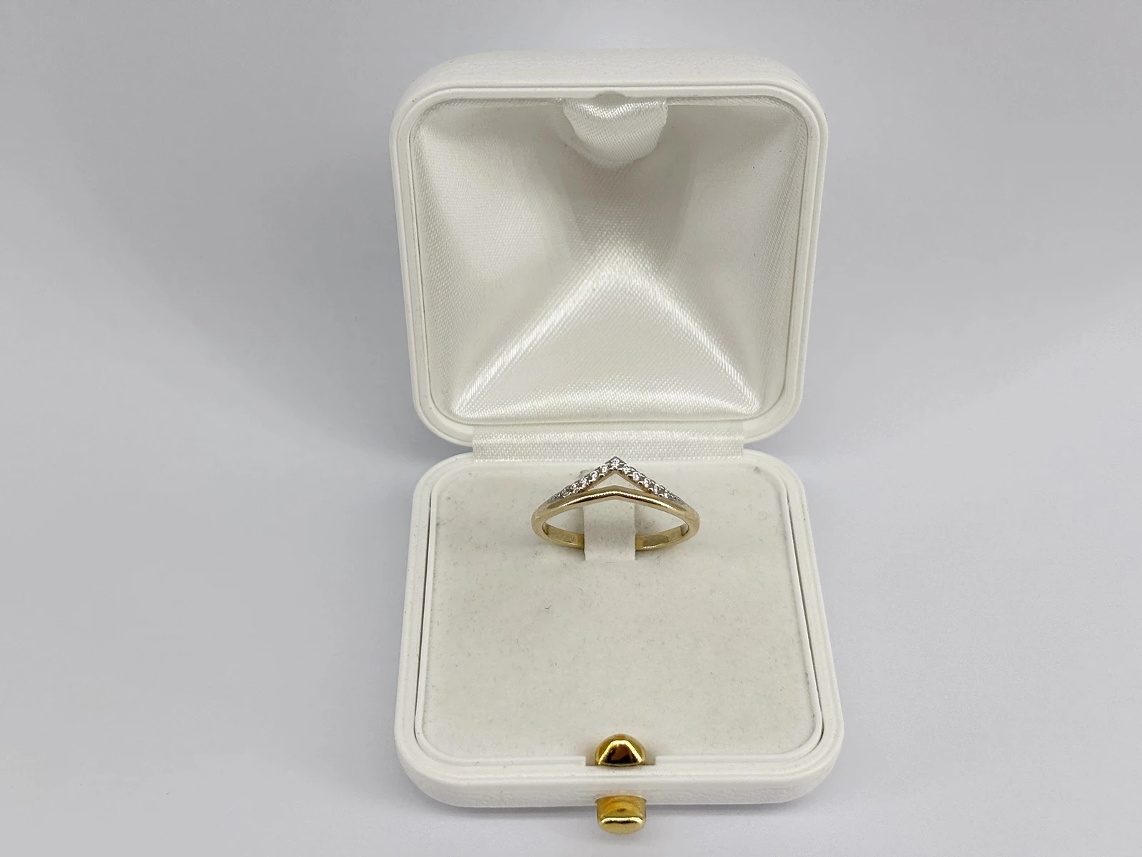 zloty-pierscionek-korona-227g-pr585-chinska-3b-wroclaw