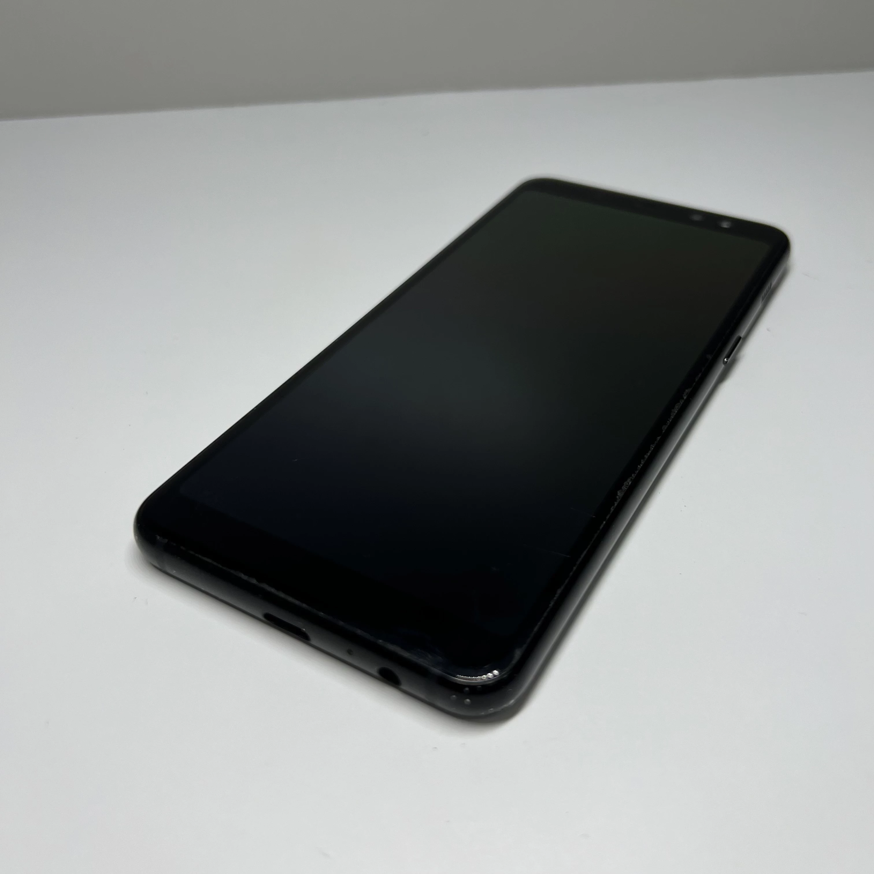 samsung-galaxy-a8-432gb-typ-202685-212929