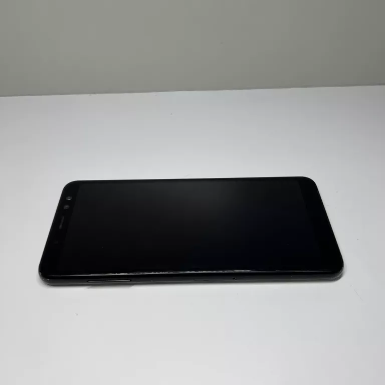 samsung-galaxy-a8-432gb-stan-11323-2