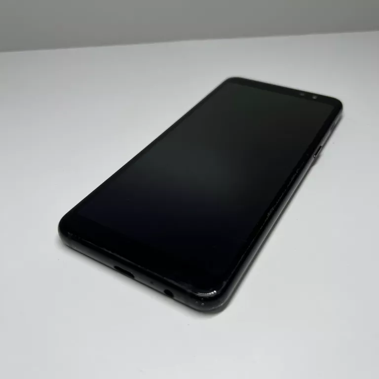 samsung-galaxy-a8-432gb-typ-202685-212929