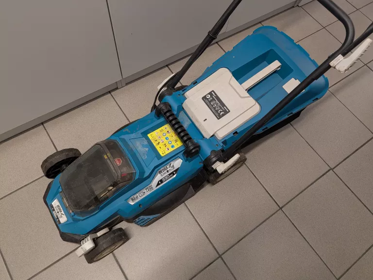 kosiarka-akumulatorowa-dedra-ded7198-pojemnosc-kosza-30