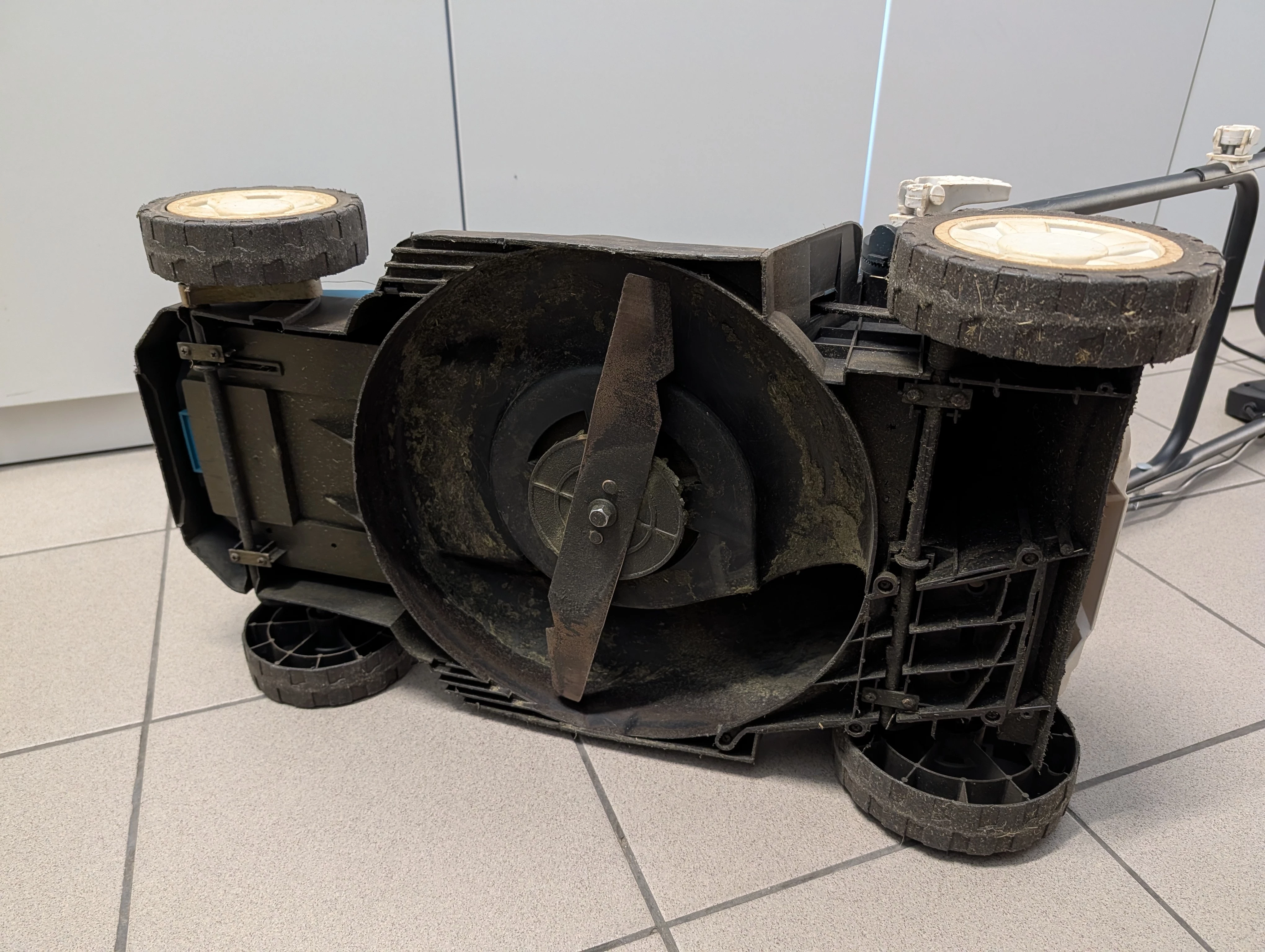 kosiarka-akumulatorowa-dedra-ded7198-stan-11323-2