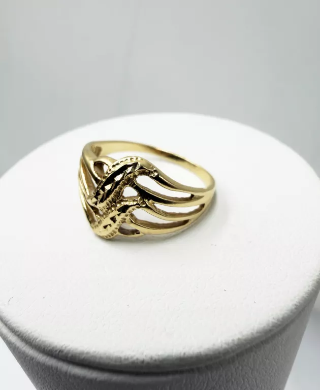 zloty-pierscionek-ze-wzorem-p585240r13-kamienie-221-64