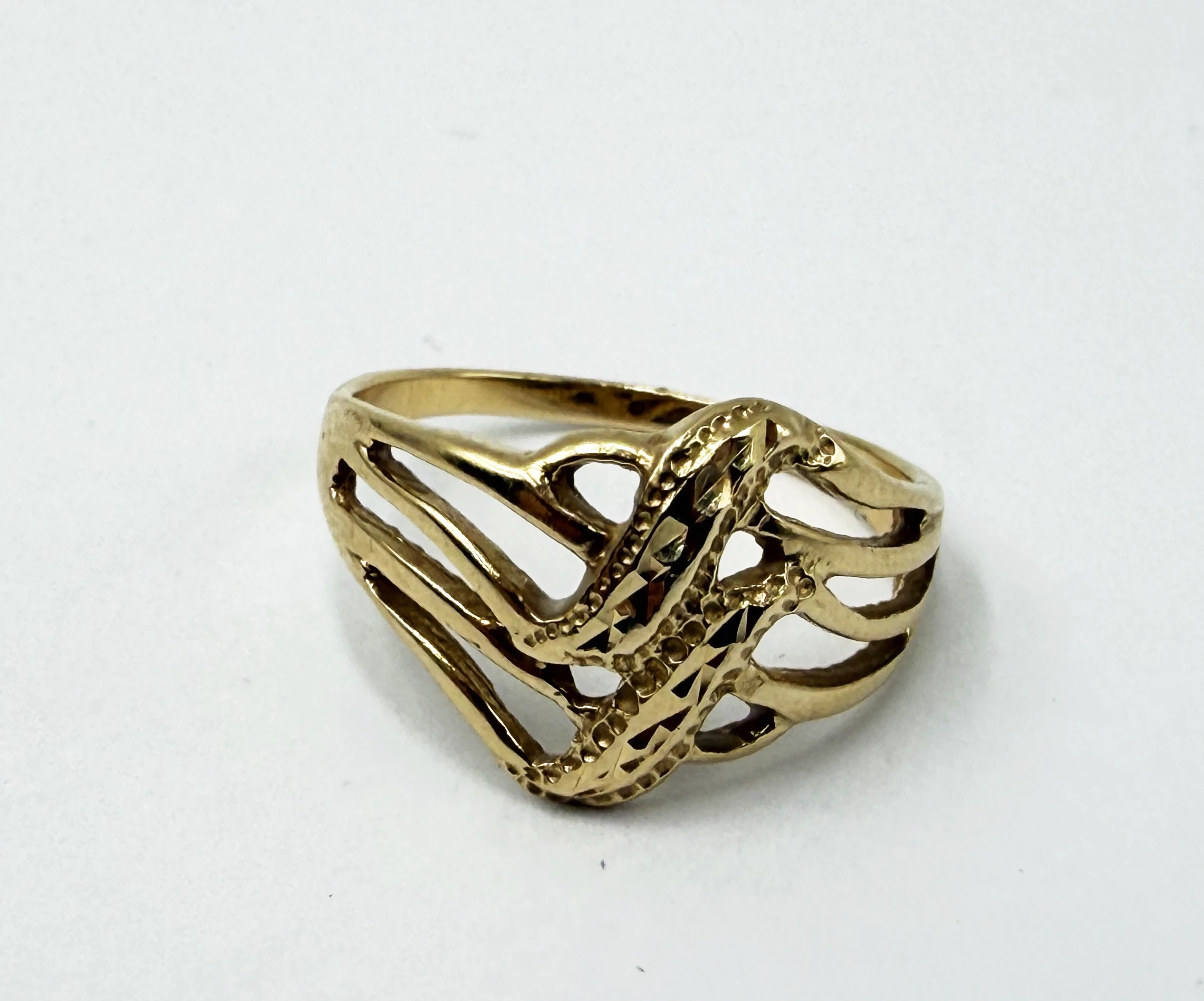 zloty-pierscionek-ze-wzorem-p585240r13-material-dominujacy-223721-131072