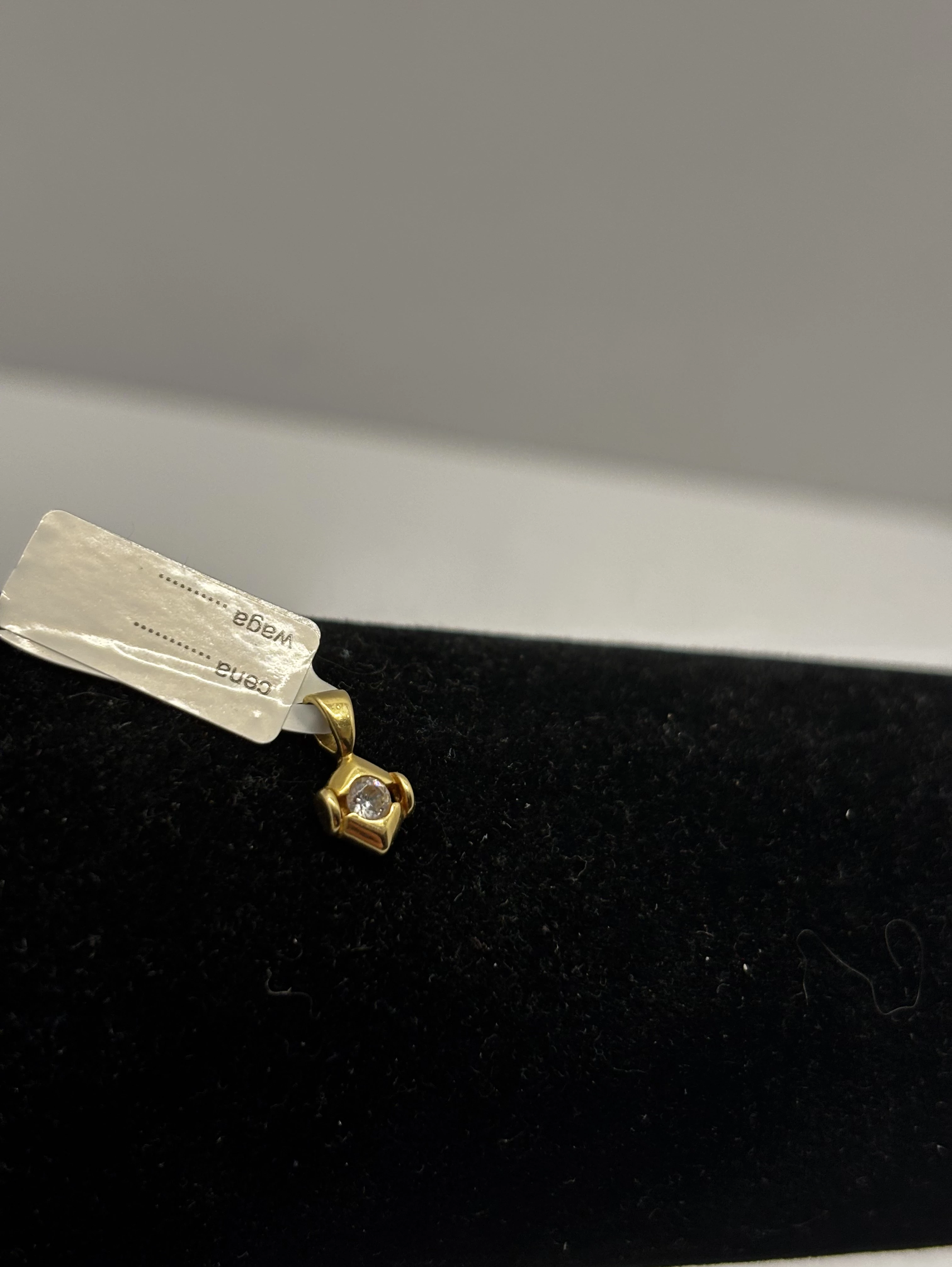 wyrob-jubilerski-uzywany-zlota-zawieszka-p585-stan-11323-2