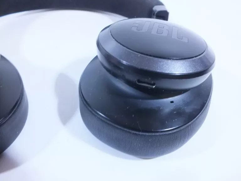 sluchawki-jbl-live-660nc-ean-gtin-5902837016511