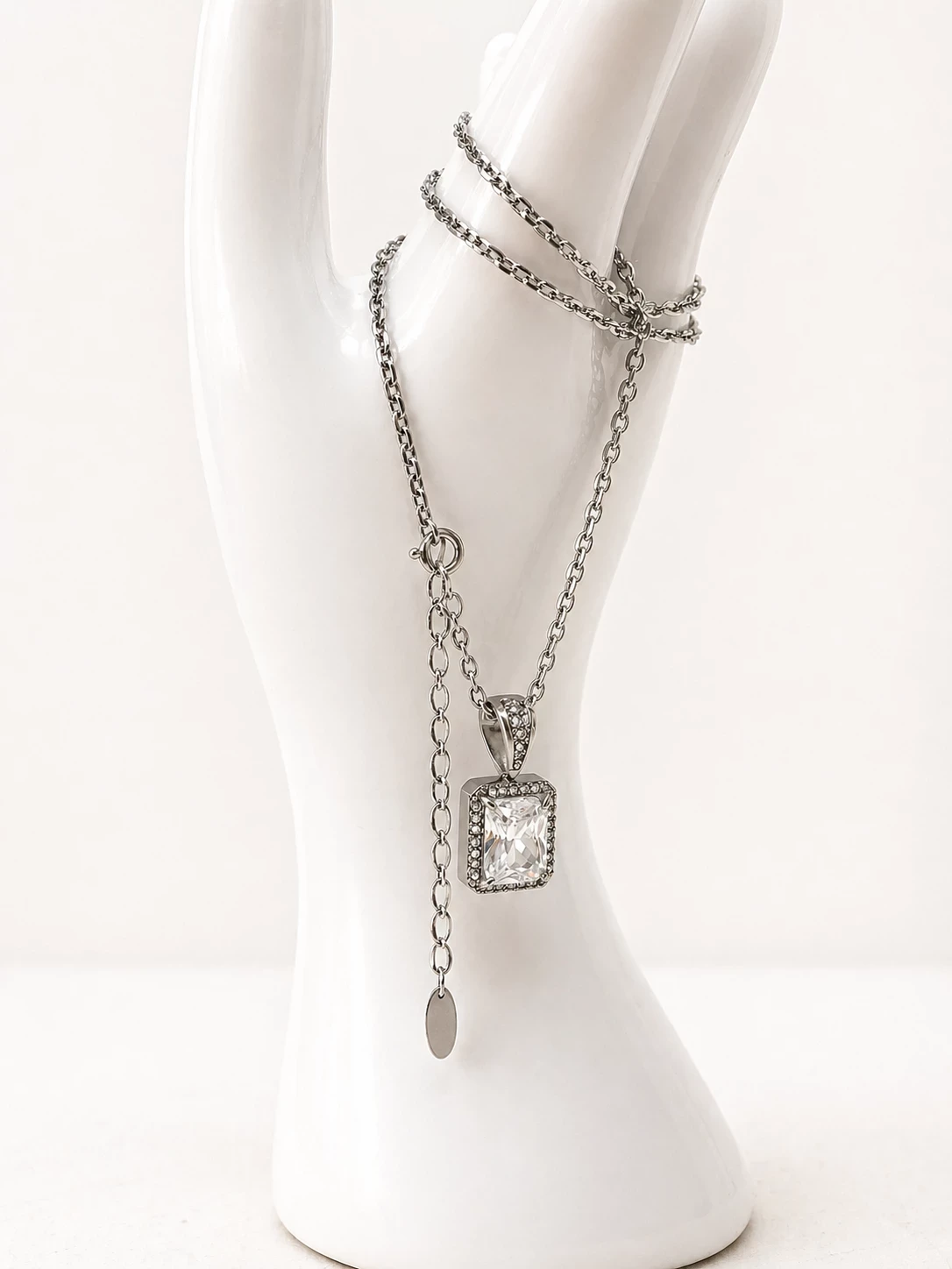 cudowna-celebrytka-naszyjnik-ze-krysztalem-blueberry-cp-20456-glogowska-1a-gora