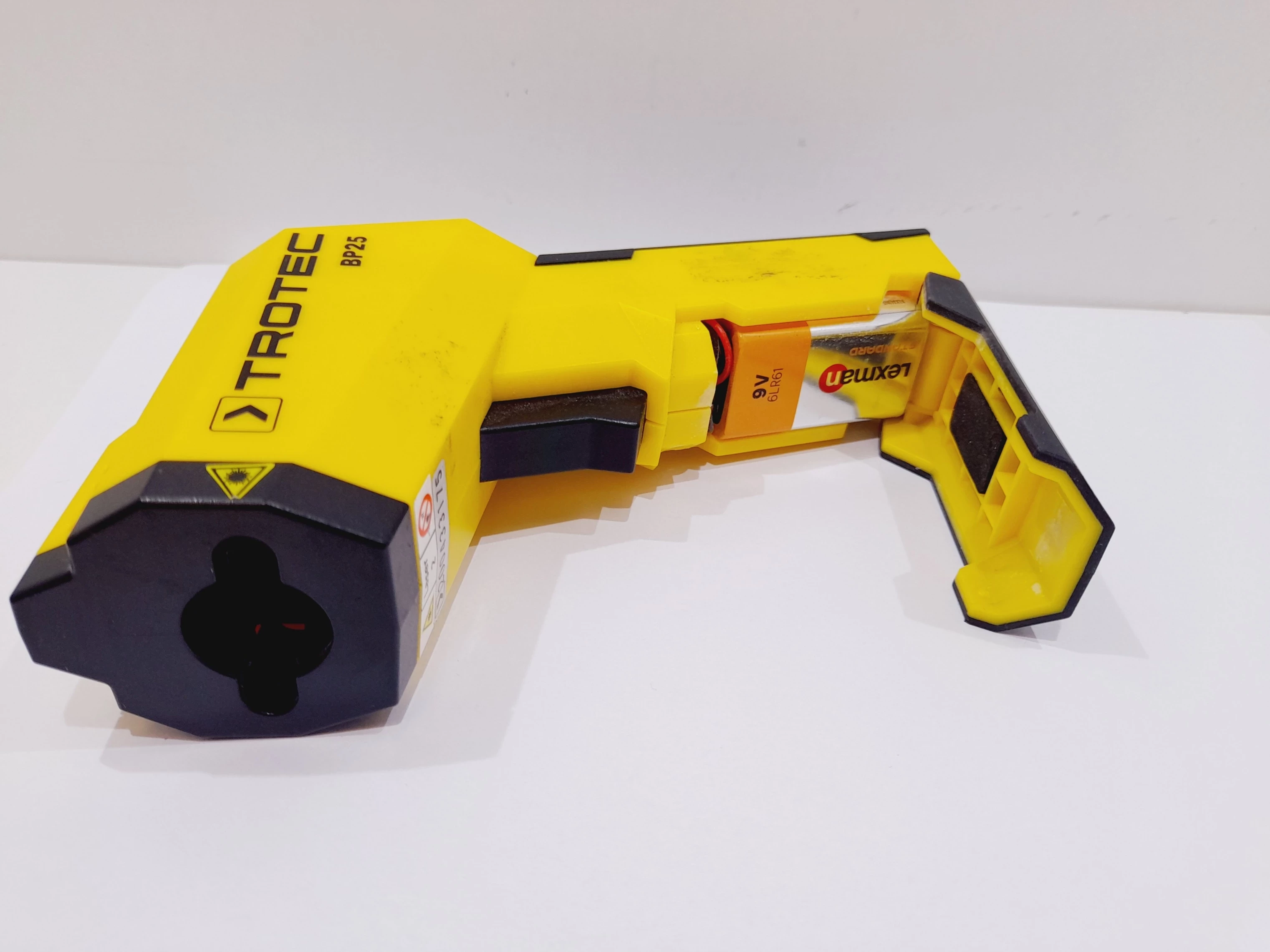 pirometr-termometr-bezkontaktowy-laserowy-model-468689147