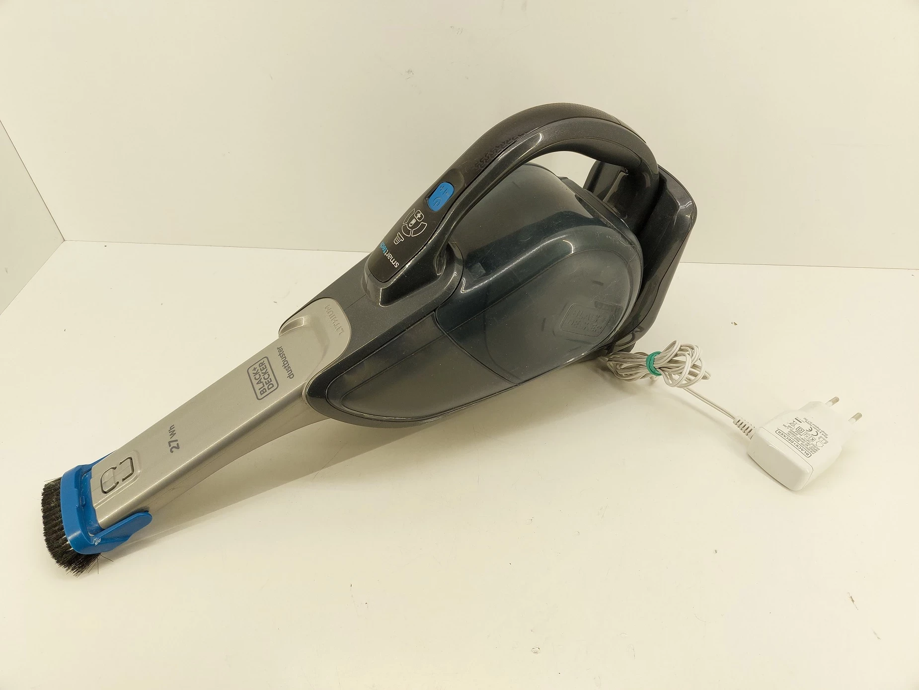 odkurzacz-reczny-black-decker-dvj325j-moc-3500