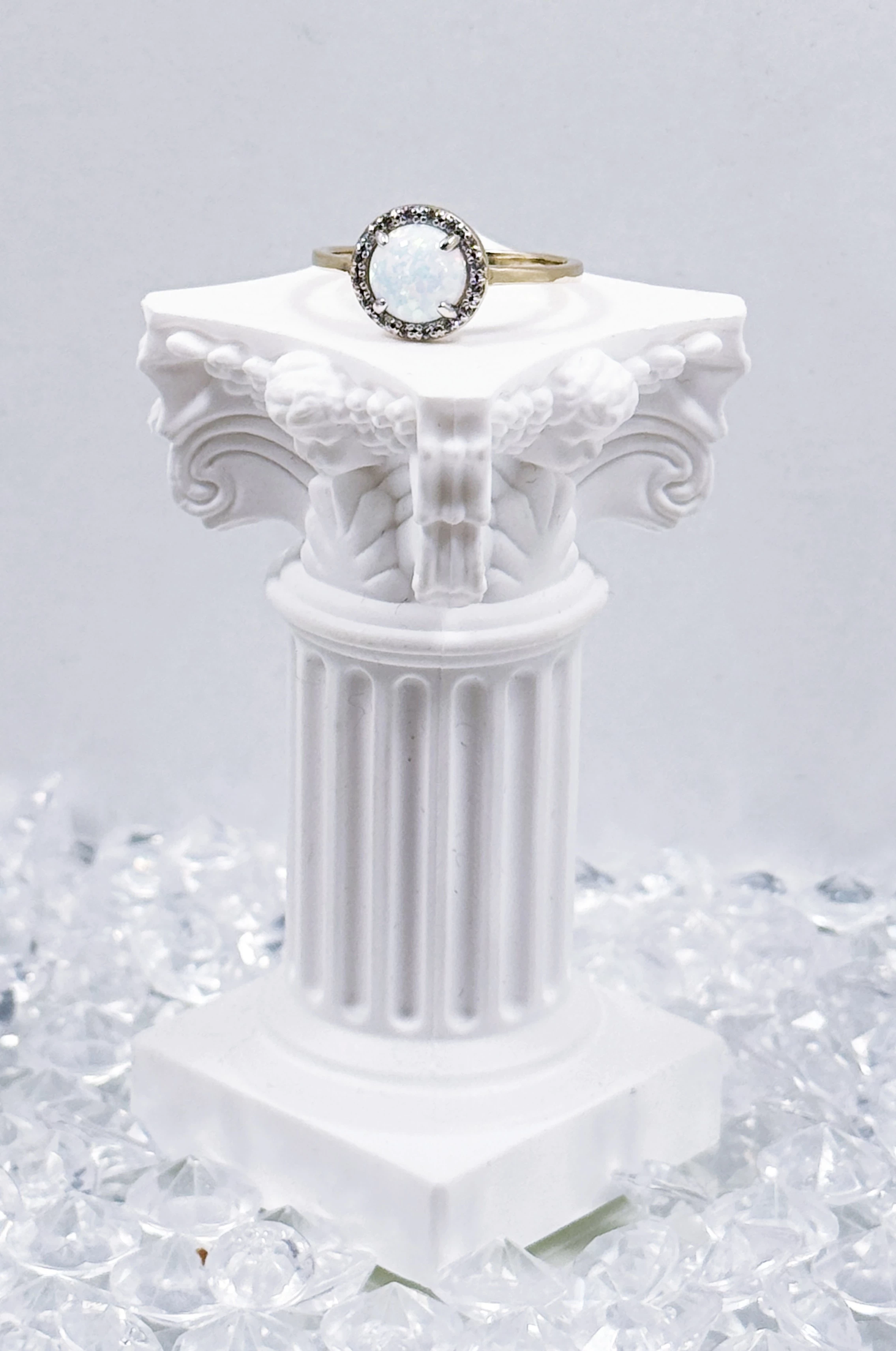 sliczny-zloty-pierscionek-z-kamieniem-14-karatowy-r13-kosciuszki-159-wroclaw-gracja