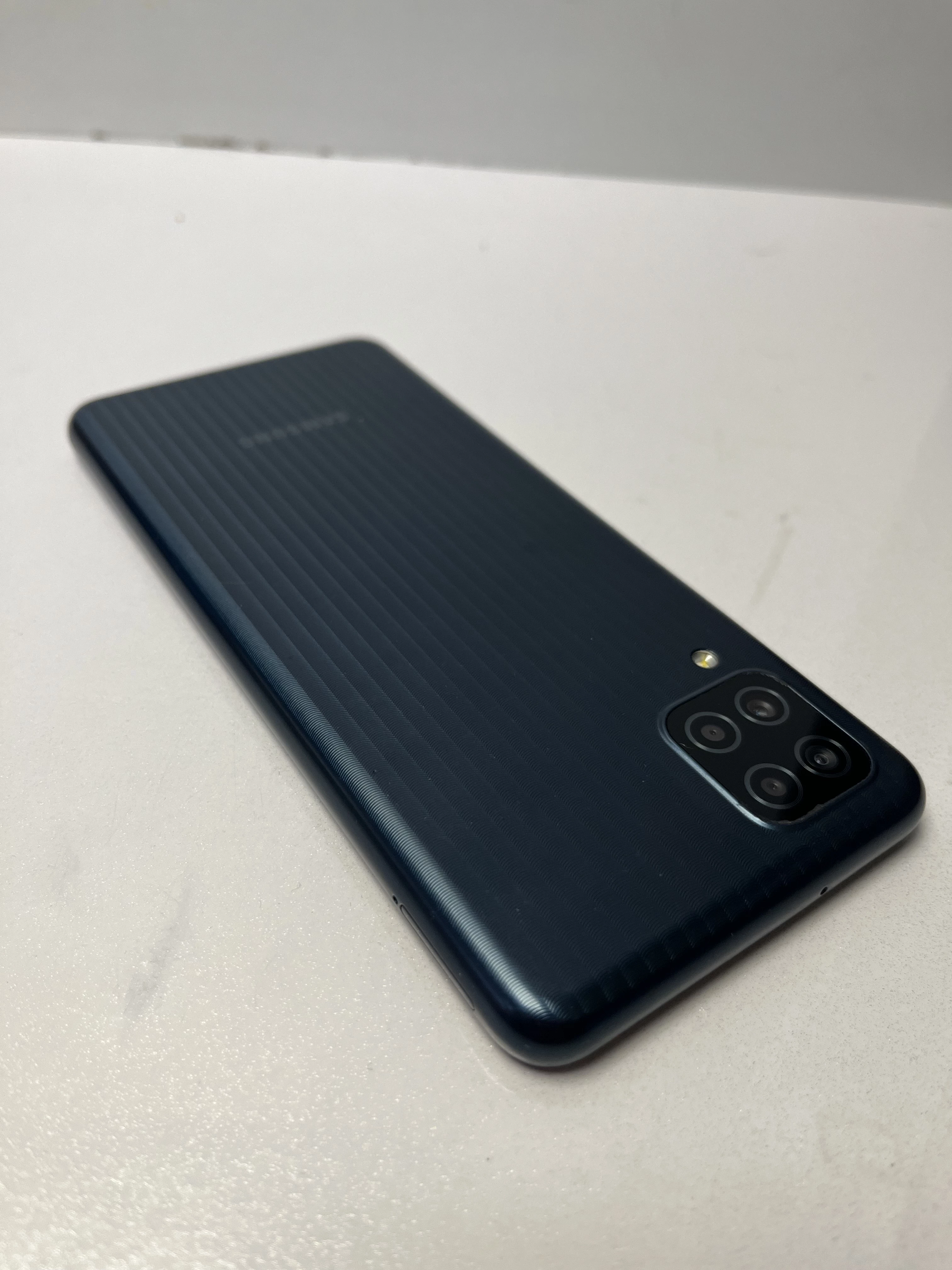 telefon-samsung-galaxy-m12-464gb-przekatna-ekranu-650