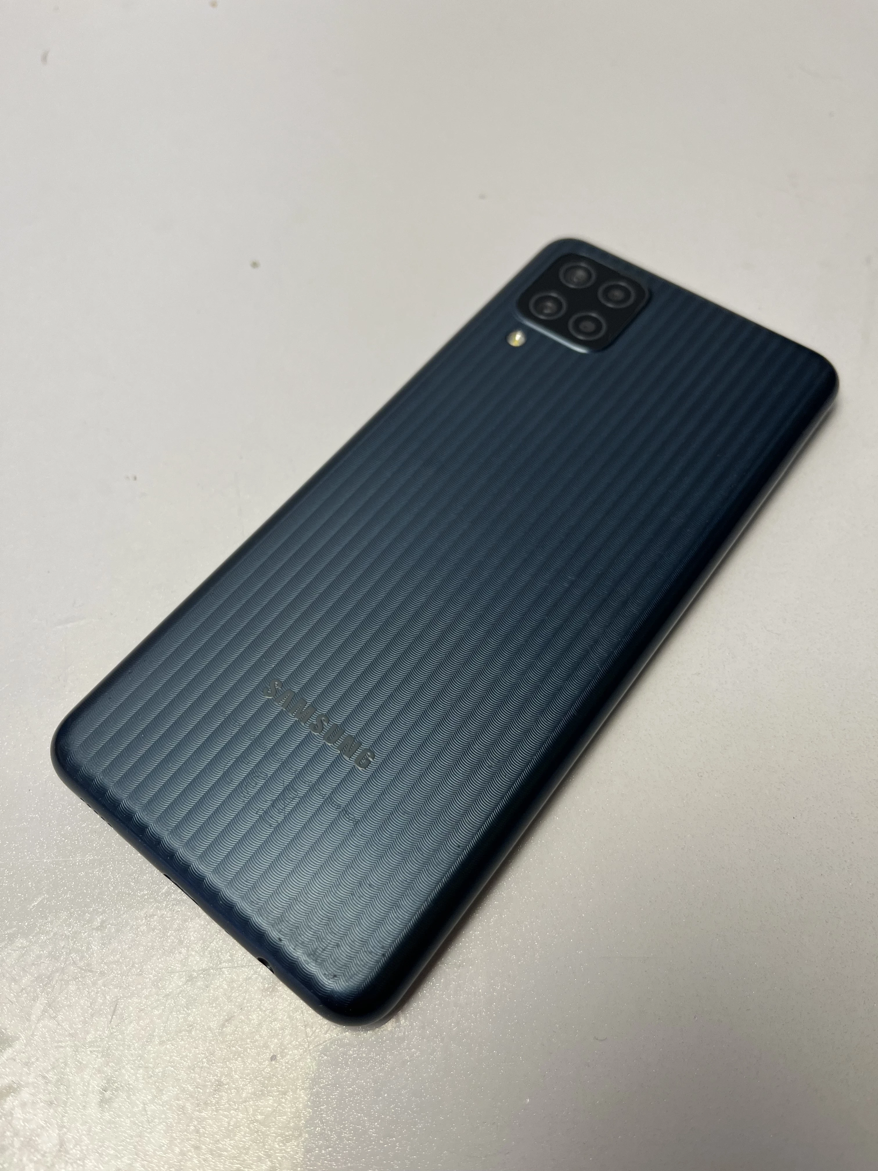 telefon-samsung-galaxy-m12-464gb-typ-202685-212929